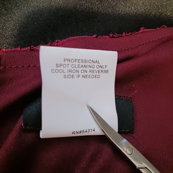 NEW B. Darlin Floral Fit & Flare Mini Dress Juniors Size 5/6 Burgundy Floral - Picture 9 of 12